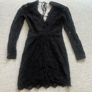 Lace v neck and back dress with tie back